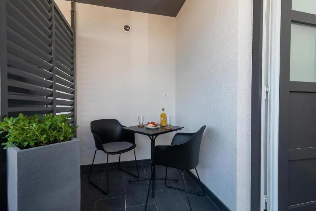 Villa Helena Trogir 0*,  Croatia