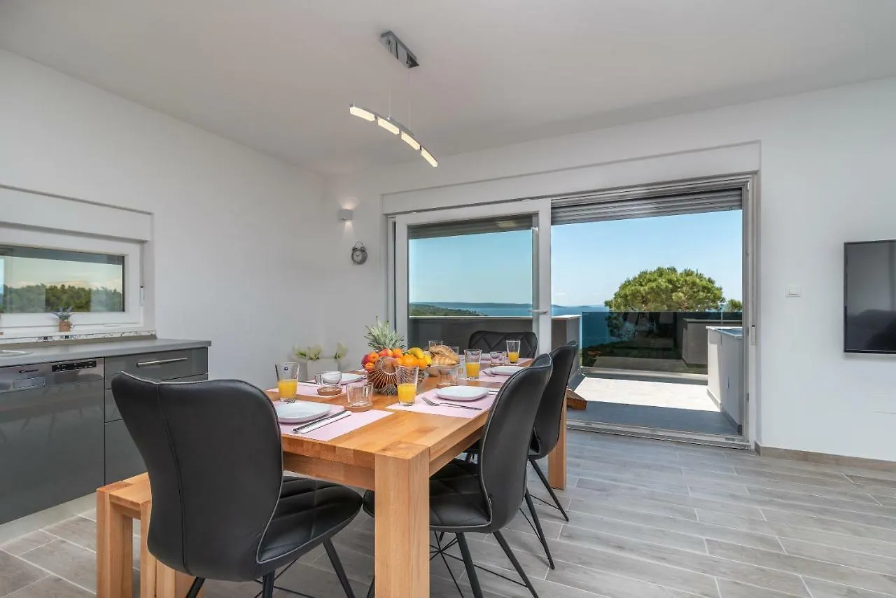 Villa Helena Trogir 0*,  Croatia